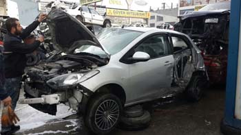 Mazda Çıkma Yedek parça mazda 2 kapı